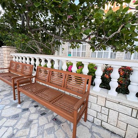 Bed & Breakfast Rab Palit Екстер'єр фото