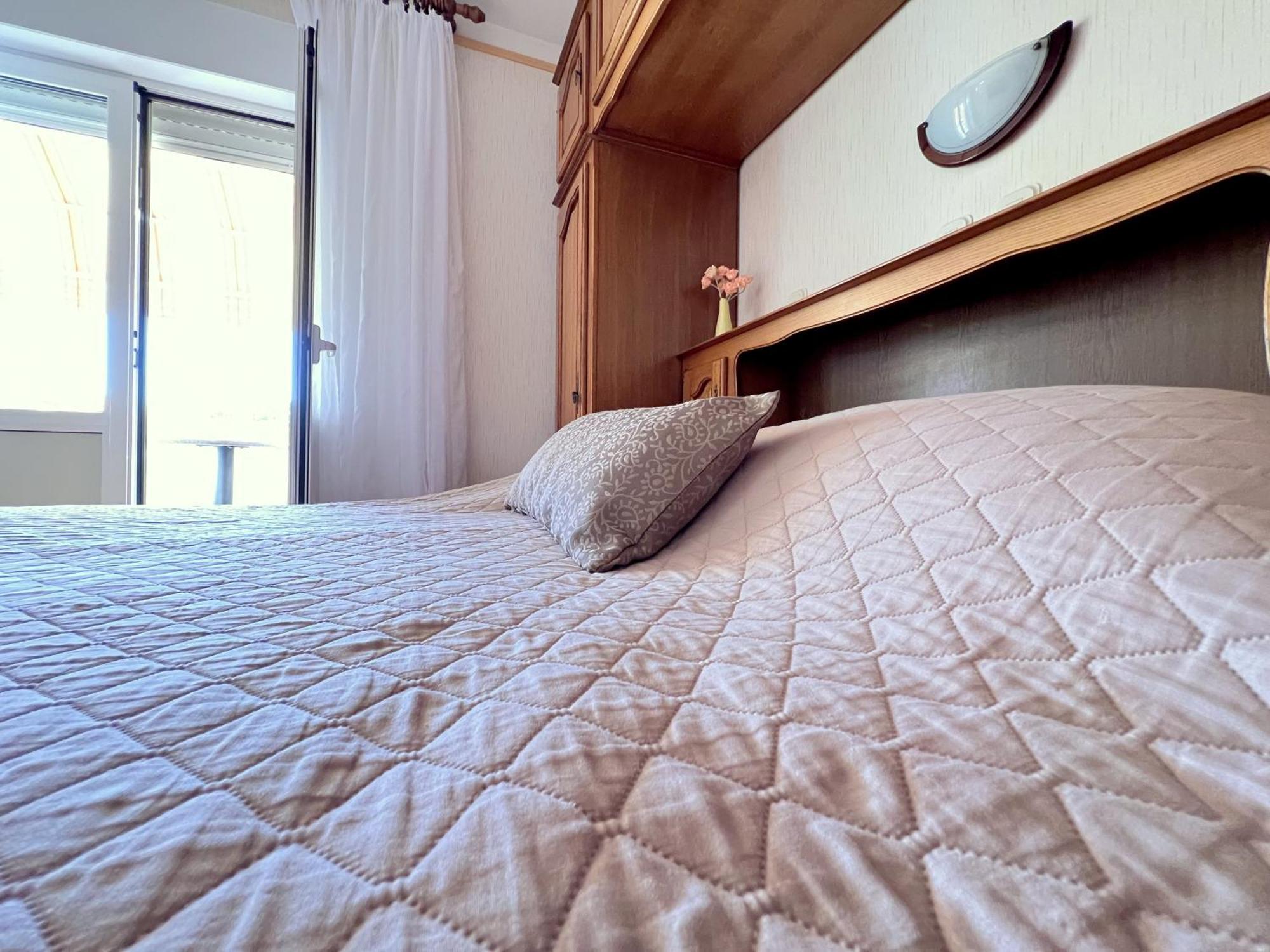 Bed & Breakfast Rab Palit Екстер'єр фото